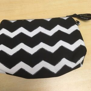 Thirty one zipper pouch
